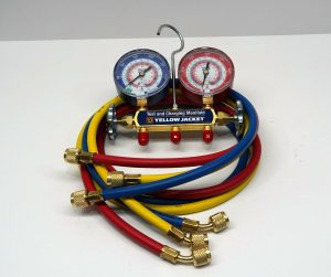42004 - REFRIGERANT MANIFOLD GAUGES (R404A/R22/R410A, BRASS, 5' HOSE SET)
