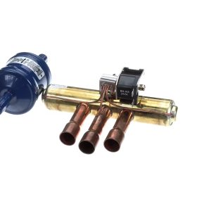 Goodman 0151R00069SP - REVERSING VALVE W/ SOLENOID COIL & DRIER (3/4 in x 1/2 in )